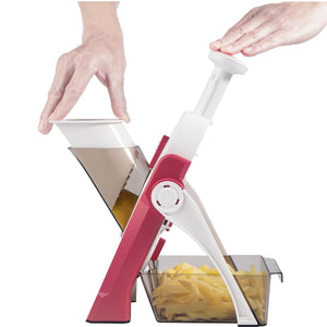 KITCHEN CHOPPING ARTIFACT