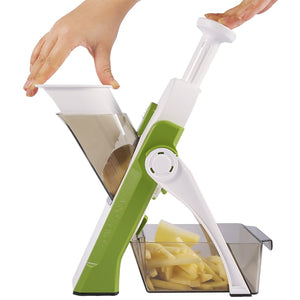 KITCHEN CHOPPING ARTIFACT